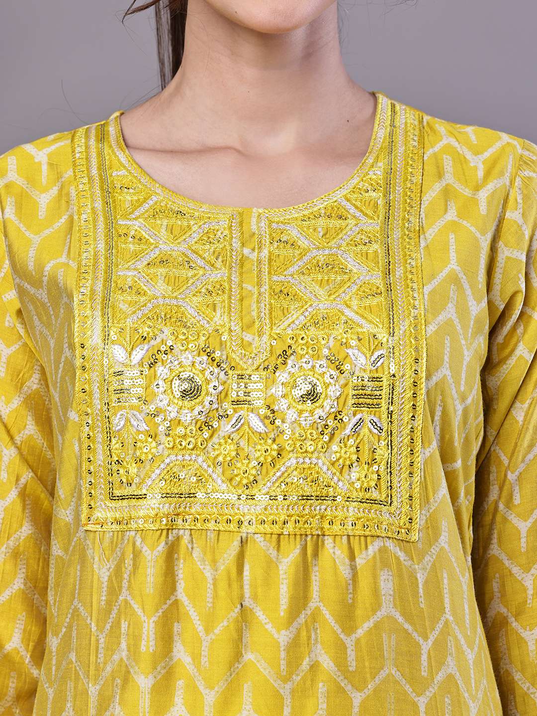 Women's Mustard Yellow Chevron Print Chanderi Kurta Set with Mirror Work Suit Sets - Image 5